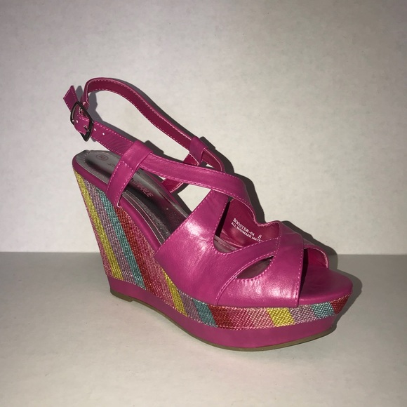 Charming Charlie sandal wedges - Picture 2 of 6
